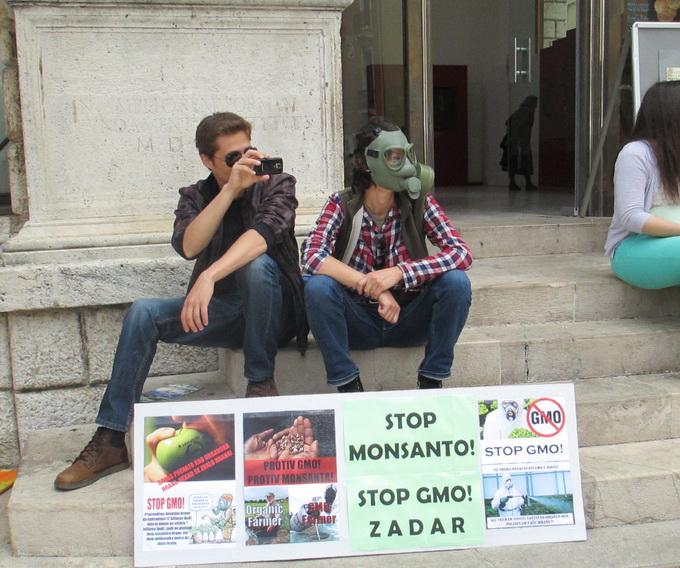 Prosvjed protiv Monstanta u Zadru