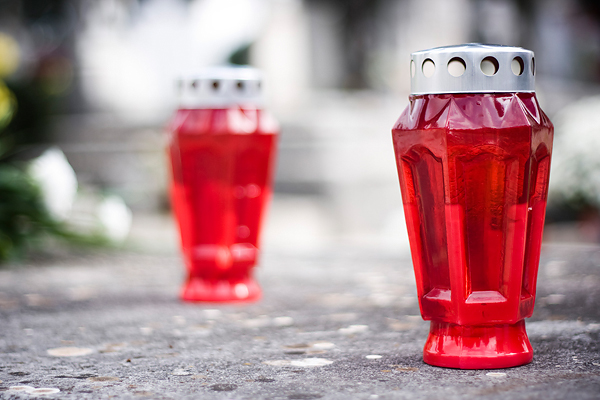 Gradsko groblje uoči blagdana Svih svetih (foto:Saša Čuka) Gradsko groblje uoči blagdana Svih svetih (foto:Saša Čuka)