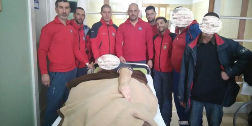 Zadarski HGSS pomogao čovjeku teškom preko 250 kg da dođe u biogradsku bolnicu, Foto: HGSS