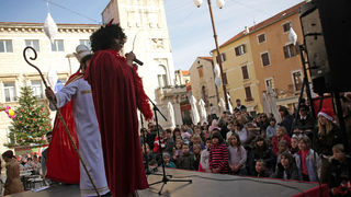 Božićni sajam na Forumu i Sv. Nikola na Narodnom trgu