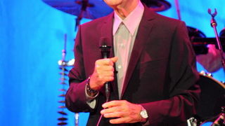 Zagreb, 250710.
Arena Zagreb, Leonar Cohen odrzao je koncert u zagrebu.
Na slici: Leonard Cohen.
Foto: Damir Krajac / CROPIX