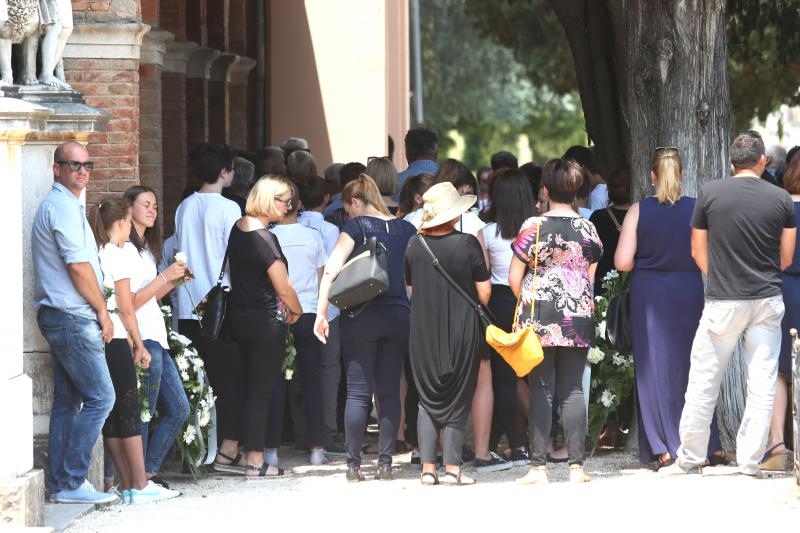 Na zadarskom Gradskom groblju na posljednji počinak ispraćena Sara Čirjak