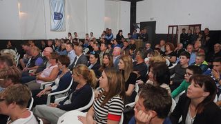 Bibinje: Predstavljena knjiga “Bitka za Vukovar” Damira Plavšića. Foto: Leo Banić Bibinje: Predstavljena knjiga “Bitka za Vukovar” Damira Plavšića. Foto: Leo Banić