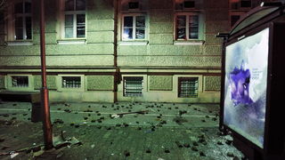 Maribor (Slovenija), 031212.
Prosvjed gradjana Maribora protiv trenutacnog gradonacelnika Franca Kanglera, osumnjicenog za umjesanost u korupciju. Prosvjed je zapoceo okupljanjem nekoliko tisuca ljudi na Trgu Slobode, a zatim se preselio ispred zgrade opc Maribor (Slovenija), 031212.
Prosvjed gradjana Maribora protiv trenutacnog gradonacelnika Franca Kanglera, osumnjicenog za umjesanost u korupciju. Prosvjed je zapoceo okupljanjem nekoliko tisuca ljudi na Trgu Slobode, a zatim se preselio ispred zgrade opc