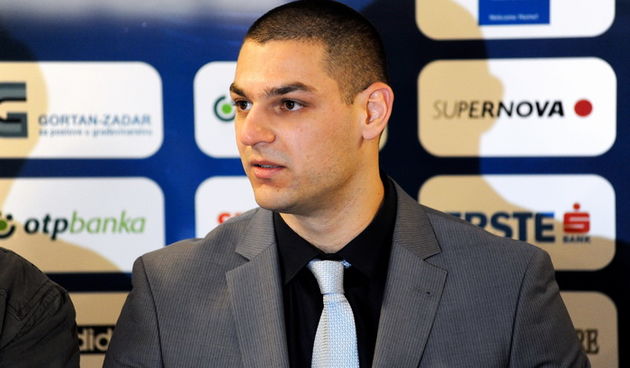 Zadar, 051212.KK Zadar je na konferenciji za novinare predstavio novog direktora kluba Marina Cacica i novo americko pojacanje sutera Jordana Burgasona.Na fotografiji: direktor kluba – Marino Cacic.Foto: Luka Gerlanc / CROPIX