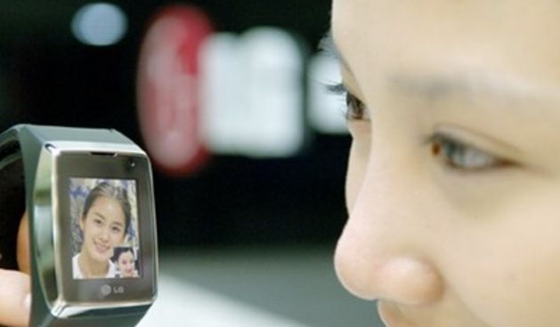 Mobitel i ručni sat u jednom