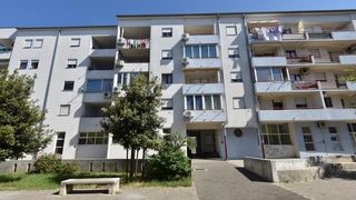 Zadar: Zgrada u kojoj je policija sinoć pronašla beživotno tijelo 49-godišnje žene, Photo: Dino Stanin/PIXSELL Zadar: Zgrada u kojoj je policija sinoć pronašla beživotno tijelo 49-godišnje žene, Photo: Dino Stanin/PIXSELL