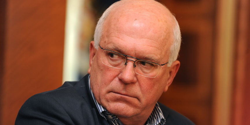 Zadar, 140311.
Nakon sto je direktor kosarkaskog kluba Zadar Nebojsa Belic na jutrasnjoj pressici prozvao zadarskog gradonacelnika Zvonimira Vrancica i ministra Bozidara Kalmetu  kao najvece krivce za danasnje stanje kluba, Zvonimir Vrancic je odrzao izva