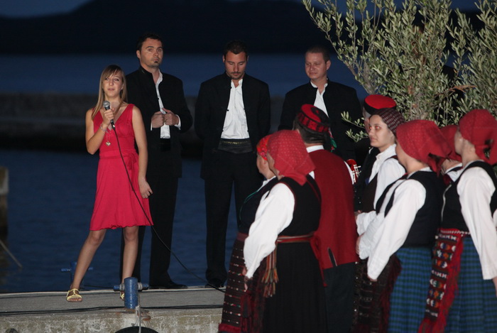 Biograd: Sjecanje na Hirosimu 6. kolovoza 2010. Biograd: Sjecanje na Hirosimu 6. kolovoza 2010.