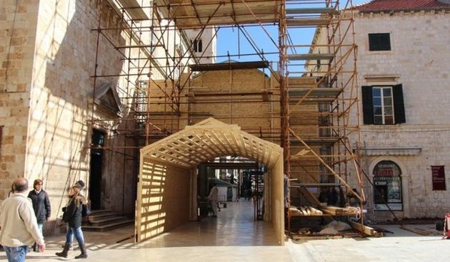 dubrovački dnevnik Kulise, Stradun