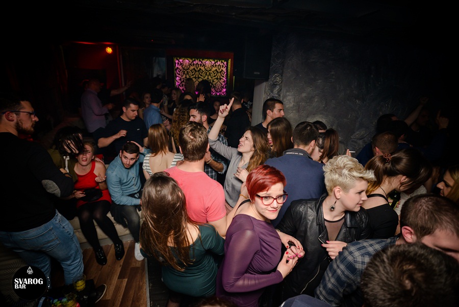 Subotnji party u Svarog baru