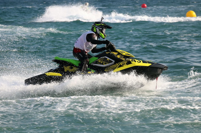 Vir: Slobodan trening na plaži Jadro pred utrke Alpe Adria Jest Ski Toura. Foto: Kažimir Škrbić/Virski list