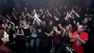 Rising Dream u klubu Satir