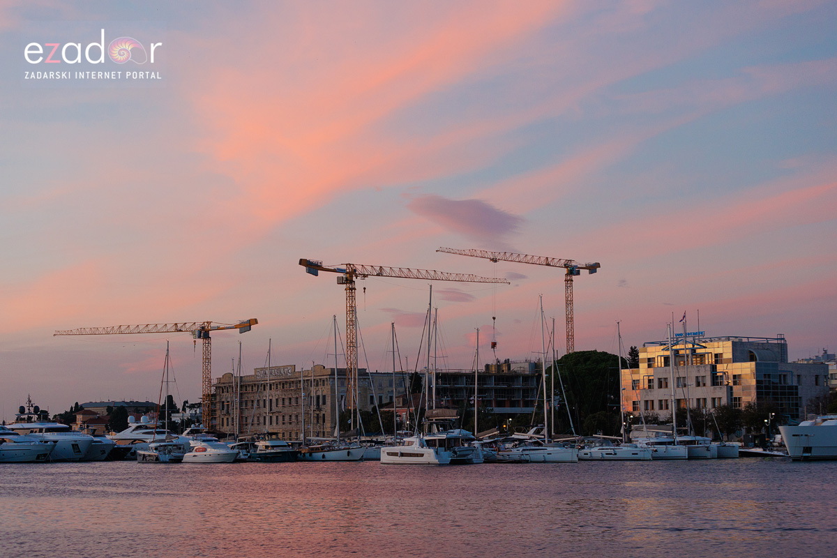 Večernji đir po gradu 3. listopada 2023. Večernji đir po gradu 3. listopada 2023.