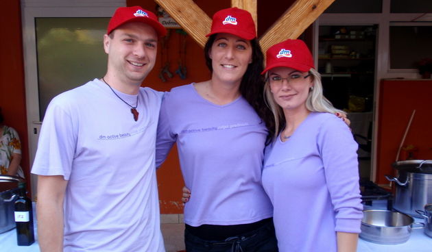 Kulinarsko natjecanje pod nazivom Kuvamo sipu za ekipu u Domu Sv. Frane