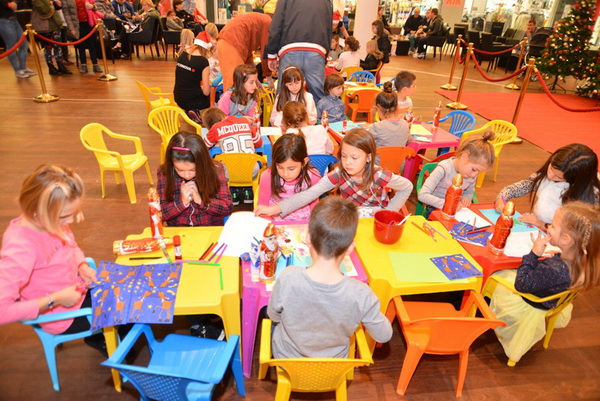 Sveti Nikola u Supernova centru 6. prosinca 2016.  Foto: Iva Perinčić