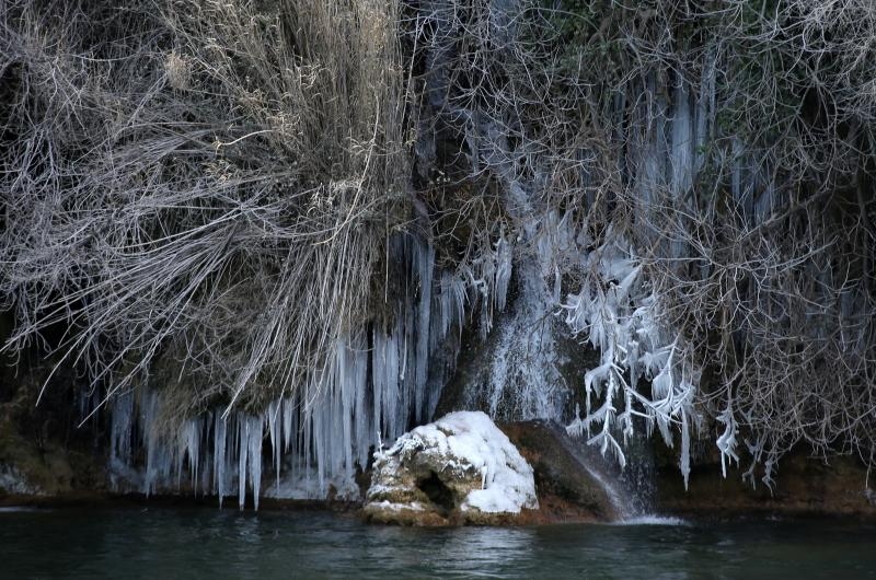 Ledena zimska idila na slapovima Krke Ledena zimska idila na slapovima Krke