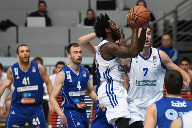 ABA liga, 26 kolo: KK Zadar – KK Sutjeska 85-83. Foto: Dino Stanin/PIXSELL