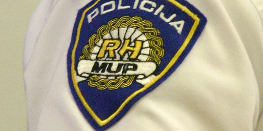 Image 1179493 (auto) Image 1179493 (auto)