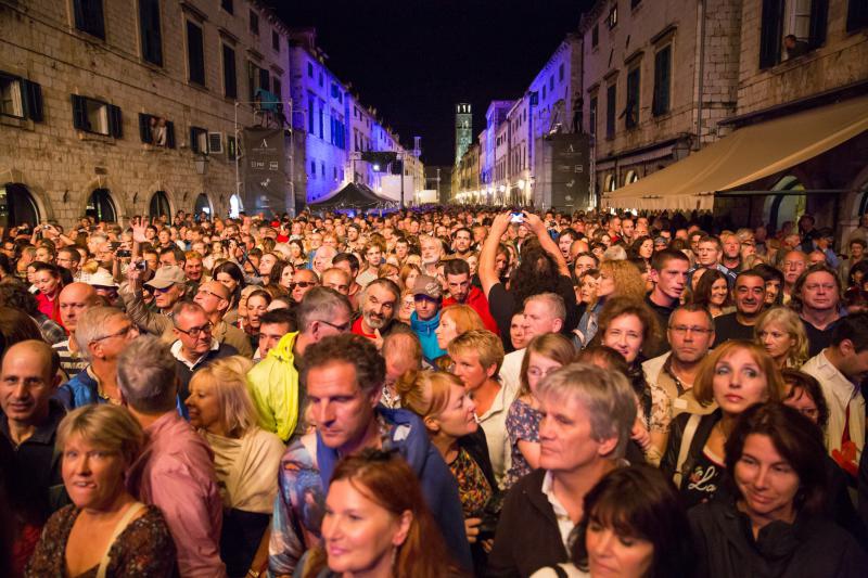 Koncert Bryana Ferryja na Stradunu povodom 100 godina hotela Excelsior.  Photo:Grgo Jelavić/PIXSELL