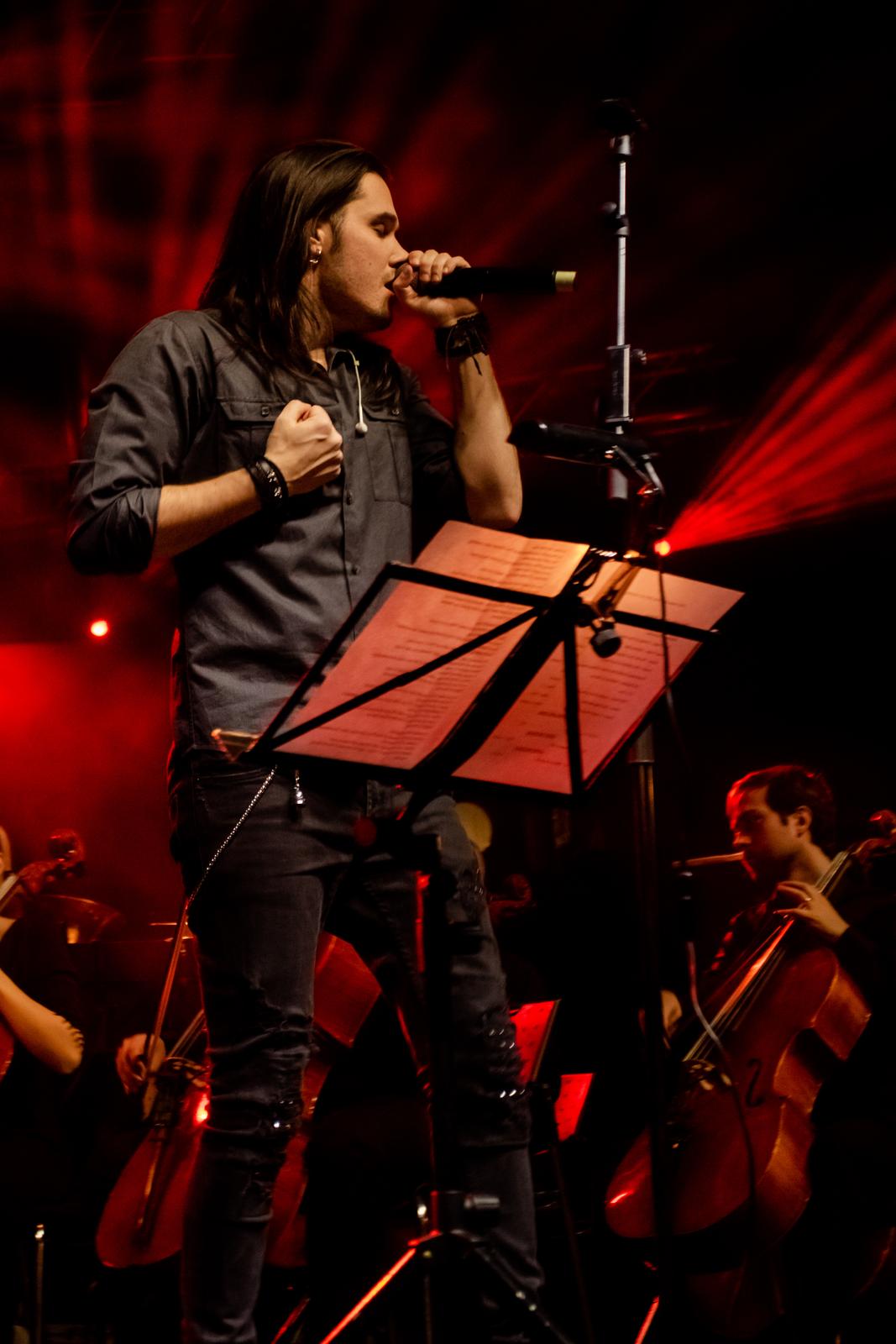 Glazbeni spektakl Rock the Opera održan u Zadru: Dino Jelusić nastupio kao specijalni gost Glazbeni spektakl Rock the Opera održan u Zadru: Dino Jelusić nastupio kao specijalni gost