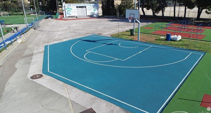 Obnovljen još jedan vanjski teren na Višnjiku Obnovljen još jedan vanjski teren na Višnjiku