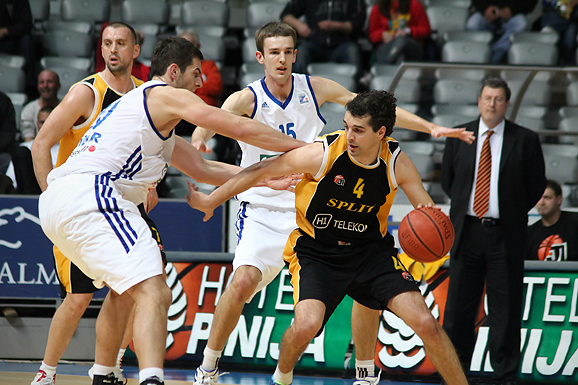 KK Zadar – KK Split 90-78 (foto:Saša Čuka) KK Zadar – KK Split 90-78 (foto:Saša Čuka)