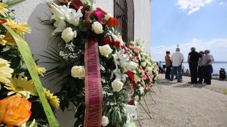 Mirko Miočić ispraćen na posljednji počinak na mjesnom groblju u Rtini Mirko Miočić ispraćen na posljednji počinak na mjesnom groblju u Rtini