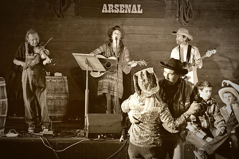 Country – western show u Arsenalu (foto: Marin Gospić)