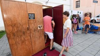 Šesti dan Špancirfesta, nastup uličnih performera Jesters Šesti dan Špancirfesta, nastup uličnih performera Jesters