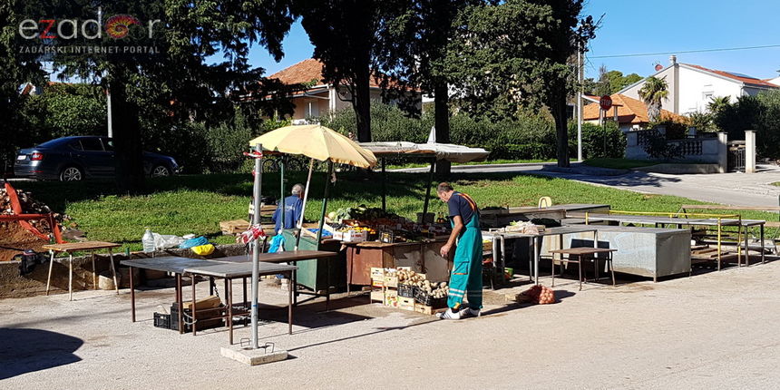 Zbog radova zatvorena Ulica Put Bokanjca od križanja s Putem Nina do križanja s Benka Benkovića. Privremena pijaca na Meladi Zbog radova zatvorena Ulica Put Bokanjca od križanja s Putem Nina do križanja s Benka Benkovića. Privremena pijaca na Meladi