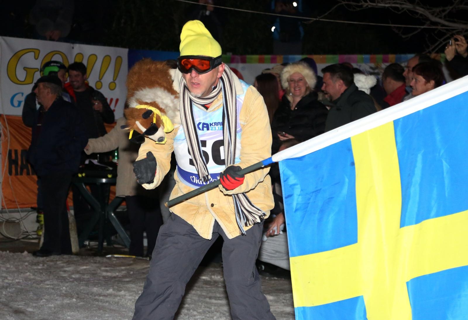 Svjetska atrakcija u Velom Ižu: Održana “Iška kraljica”- prva povijesna skijaška utrka na hrvatskim školjima Svjetska atrakcija u Velom Ižu: Održana “Iška kraljica”- prva povijesna skijaška utrka na hrvatskim školjima