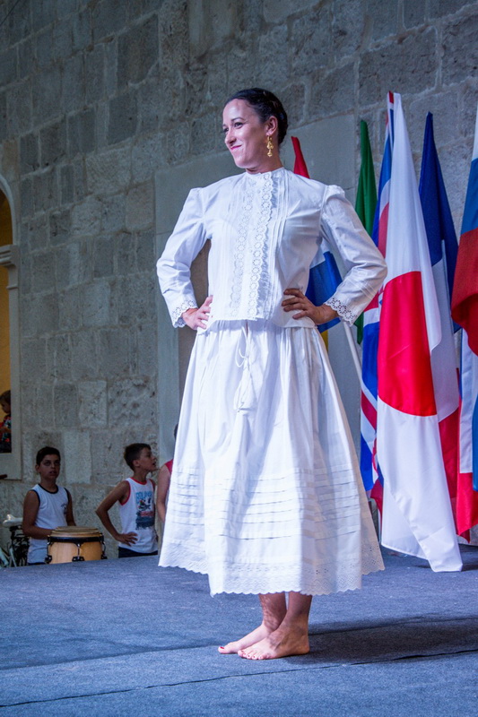 8. Međunarodni festival čipke u Pagu obilježila je modna revija i nastup klape Sol