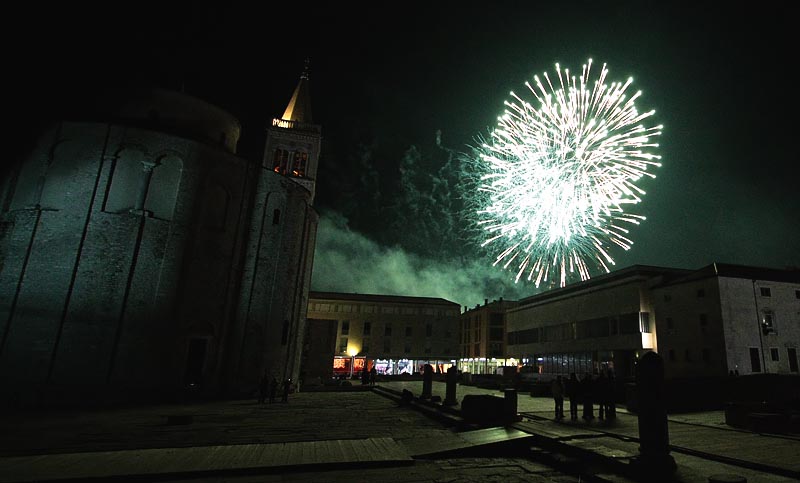 Novogodišnji vatromet u Zadru 2009. (foto: Marin Gospić)