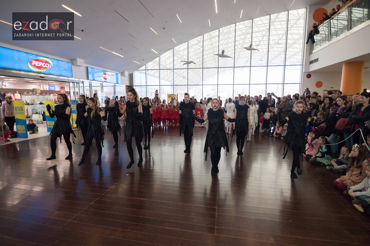 Plesni karneval u City Galleriji Plesni karneval u City Galleriji