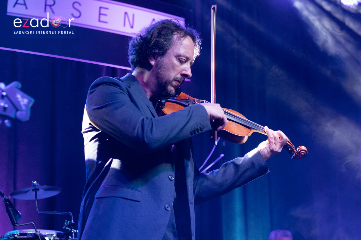 Gibonni @ Arsenal 12. svibnja 2018. Gibonni @ Arsenal 12. svibnja 2018.