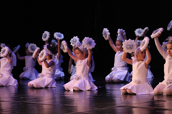 HKK Zadar – Plesna čestitka Zadarskog plesnog ansambla