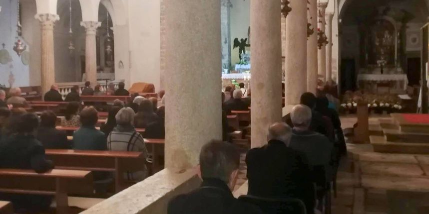 Održana tradicionalna sveta misa zadušnica za preminule članove Udruge HVIDR-a Zadar Održana tradicionalna sveta misa zadušnica za preminule članove Udruge HVIDR-a Zadar