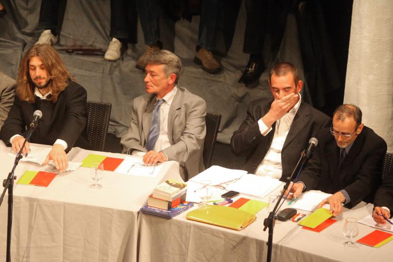 U HKK Zadar odrzana je premijera predstave pod nazivom Aktualni sat, Kulturno umjetnickog drustva Bleke i Konji. Photo: Filip Brala/PIXSELL U HKK Zadar odrzana je premijera predstave pod nazivom Aktualni sat, Kulturno umjetnickog drustva Bleke i Konji. Photo: Filip Brala/PIXSELL