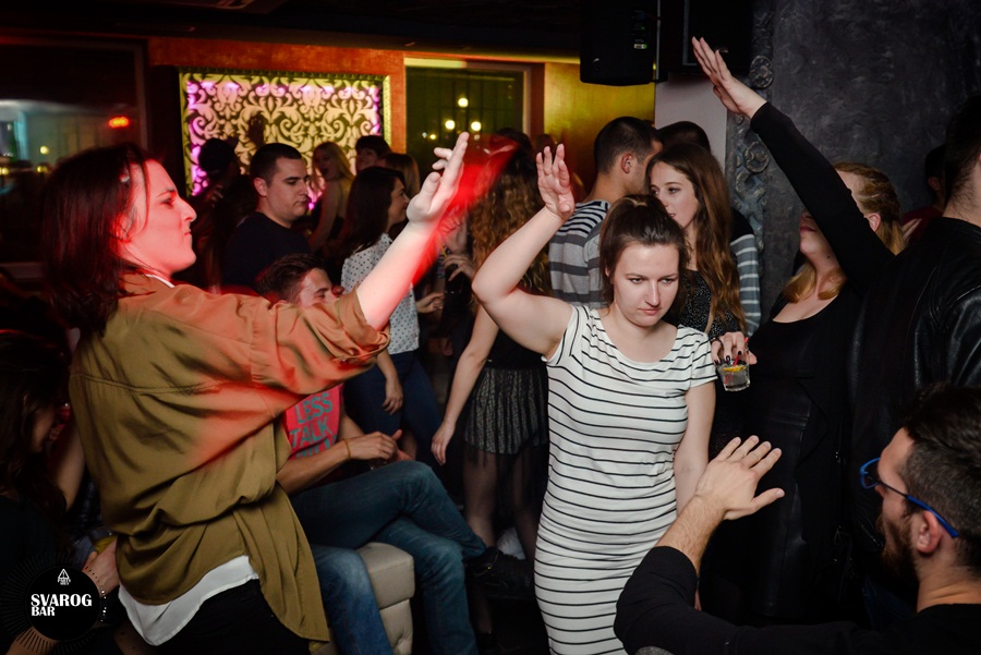 Subotnji party u Svarog baru