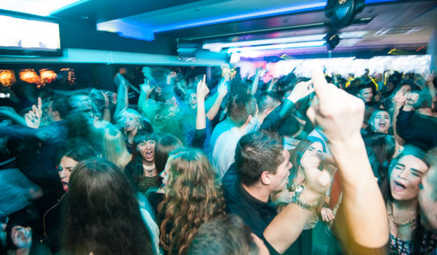 Ivan Zak @ Hitch Bar, 5.12.2014. (foto: Ivan Toman)