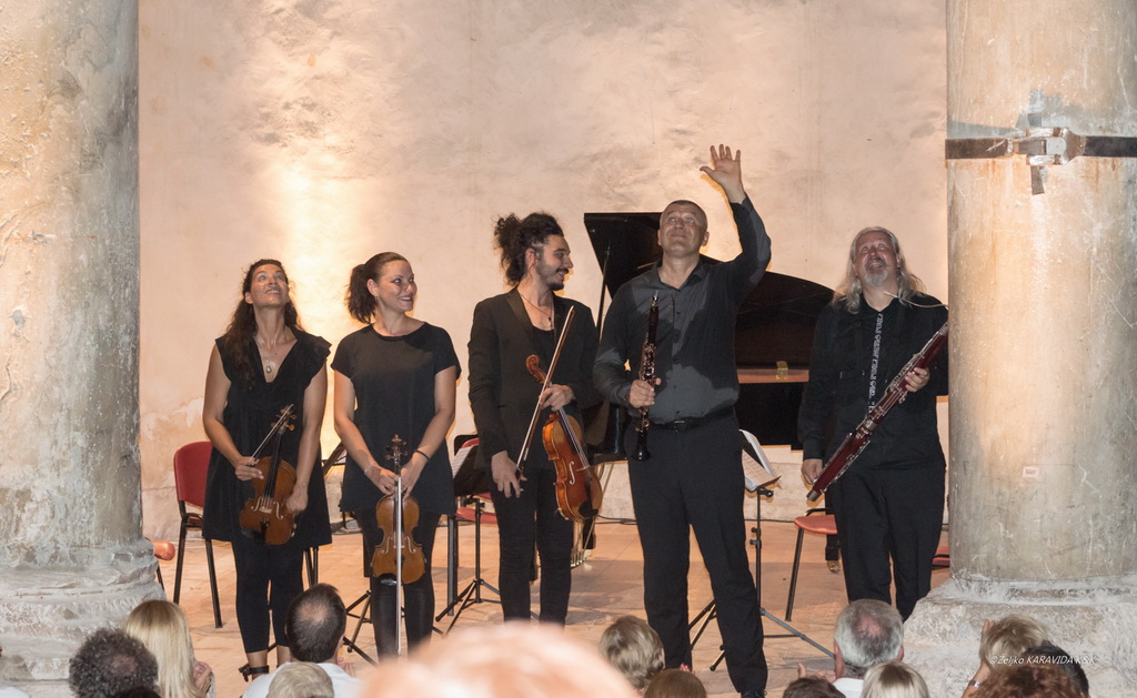 Synergia6 priredila spektakularan koncert  za kraj 57. Glazbenih večeri u Sv. Donatu