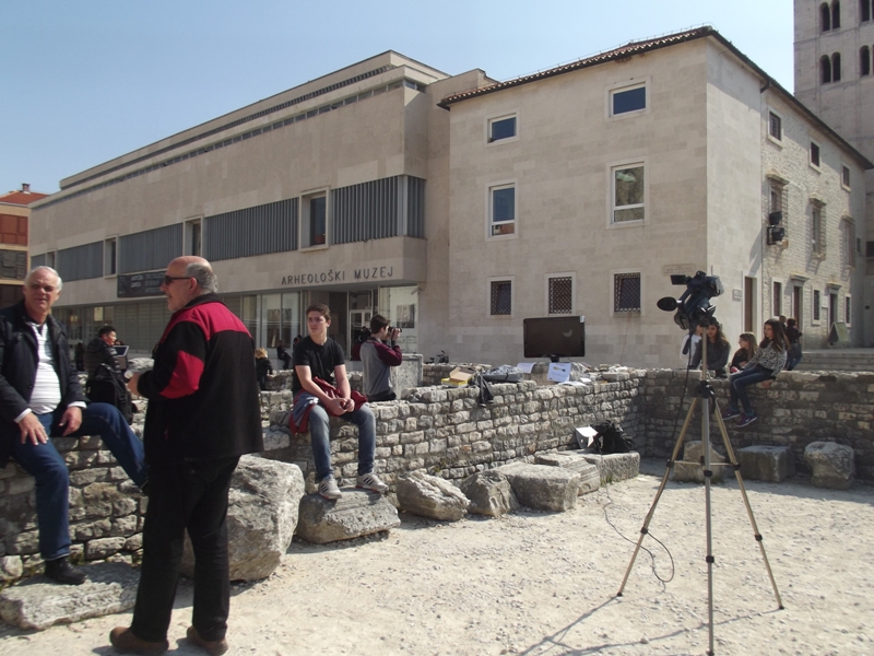 Promatranje pomrčine Sunca na Forumu Promatranje pomrčine Sunca na Forumu