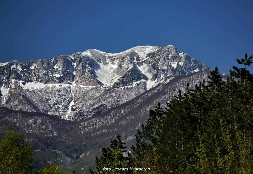 Malo proljetnozimskog ugođaja Južnog Velebita, viđeno sa ličke i morske strane. Foto:Leonard Kvarantan