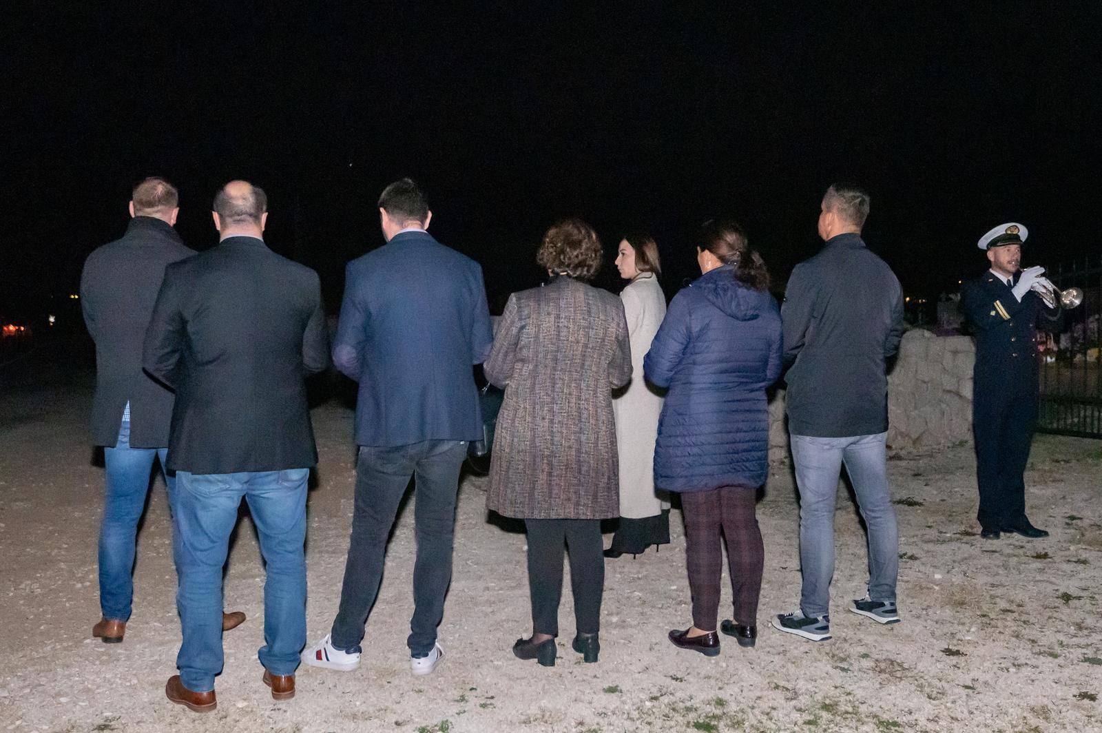 Andrej Plenković obilježio Dan sjećanja u Škabrnji Andrej Plenković obilježio Dan sjećanja u Škabrnji