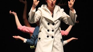 U suradnji HNK Zadar i Kazališne udruge “Igrajmo se” premijerno je izvedena predstava “Sasvim sam popubertetio” u režiji Žane Bumber. foto: Iva Perinčić U suradnji HNK Zadar i Kazališne udruge “Igrajmo se” premijerno je izvedena predstava “Sasvim sam popubertetio” u režiji Žane Bumber. foto: Iva Perinčić