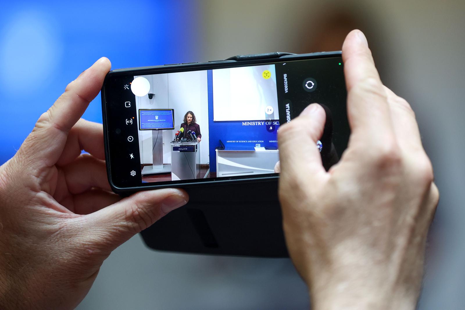 Dodijeljene su Godišnje nagrade Luka Ritz za promicanje tolerancije i škole bez nasilja Dodijeljene su Godišnje nagrade Luka Ritz za promicanje tolerancije i škole bez nasilja