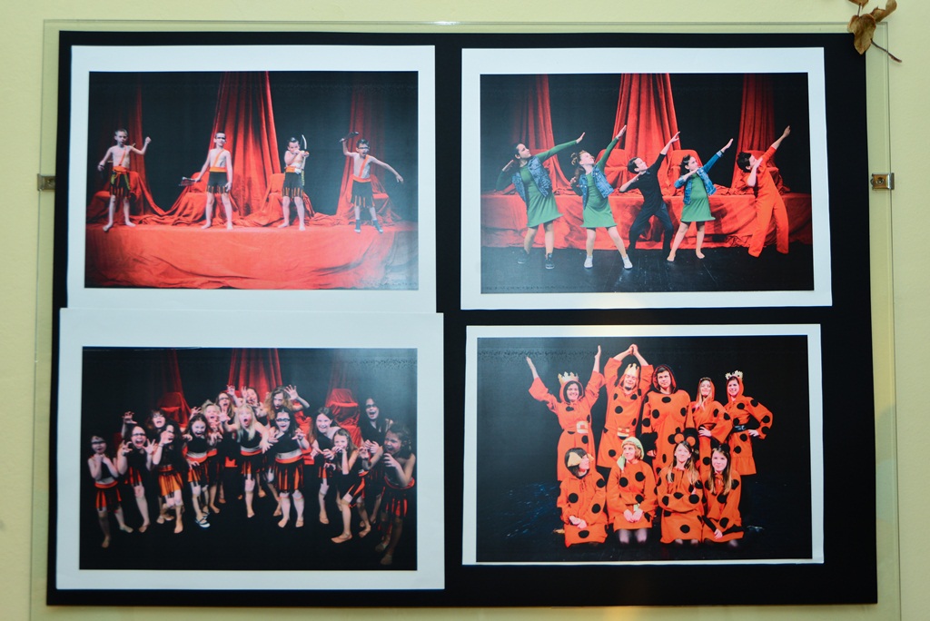 U MO Stanovi upriličeno je svečano otvorenje izložbe fotografija “Igrajmo se” autorice Ive Perinčić U MO Stanovi upriličeno je svečano otvorenje izložbe fotografija “Igrajmo se” autorice Ive Perinčić