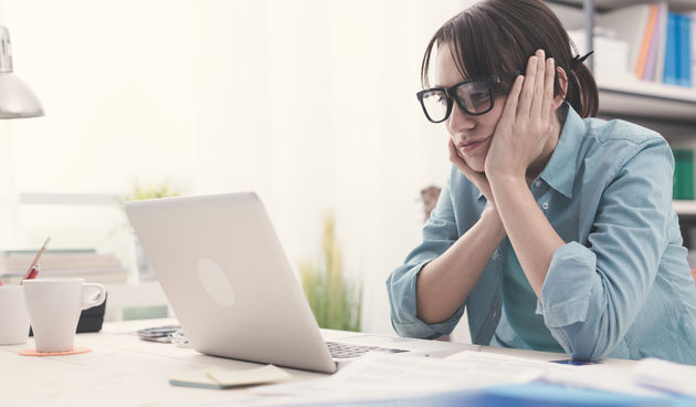 Brzo im postane dosadno – uobičajena hipoteza je da su manje podložni od drugih ljudi. “Psihopatski živčani sustav povezan je tako da moraju raditi uzbudljive stvari da se osjećaju normalno i dosegnu normalnu razinu uzbuđenja”, kaže Schug