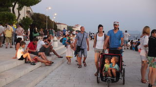 Večernji đir po zadarskoj rivi. Foto: Leo Banić